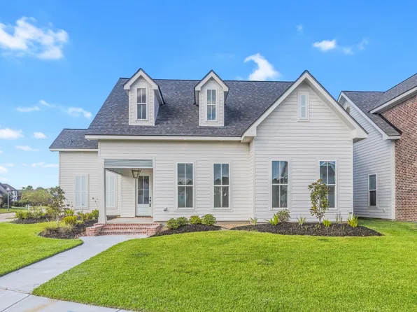 6402 White Oleander Cir E, Lake Charles, LA 70605