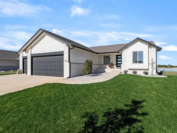 780 E Sunset Cir, Goddard, KS 67052