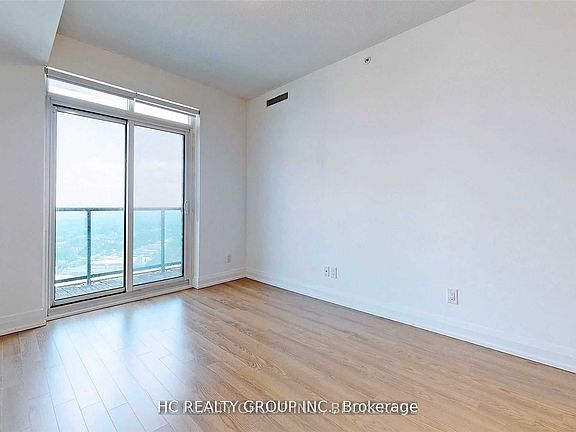 5th image of 7171 Yonge St #2305