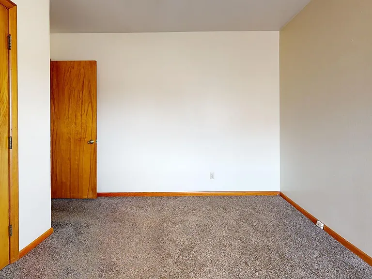 5621 Eisenhower Ave — Photo 11