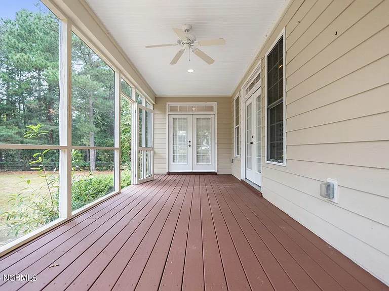 108 Hammerstone Cir — Photo 38