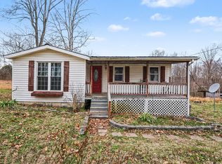 1323 Old Stage Rd, Charlotte, TN 37036