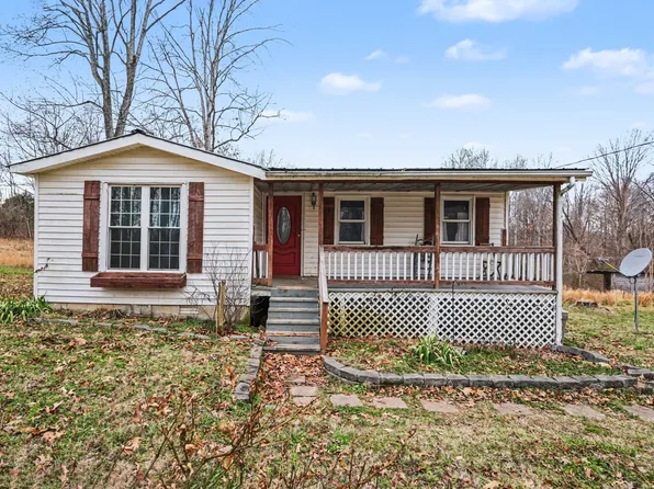 1323 Old Stage Rd, Charlotte, TN 37036