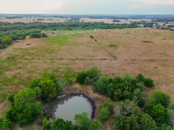 000 Highway 39, Stockton, MO 65785