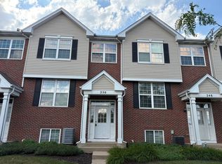 250 S Alder Creek Dr, Romeoville, IL 60446