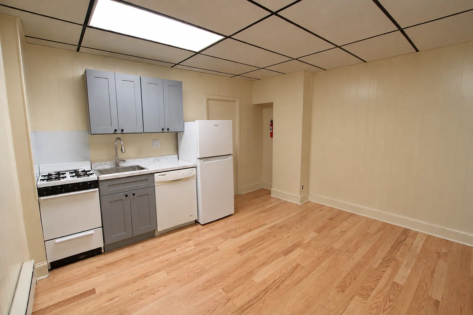 1 bed, 275 sqft, $1,095 — Photo 2