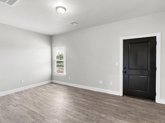 3rd image of 618 E Pams Dr Unit G