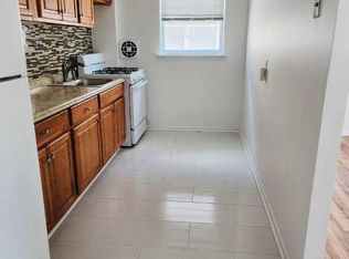 9225 Jackson St #3, Philadelphia, PA 19114
