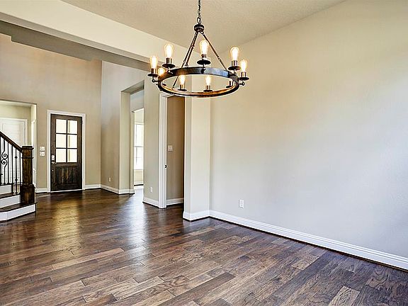 5th image of 25314 Hollowgate Park Ln