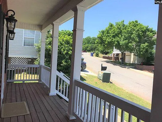 376 Canal Place Dr — Photo 2