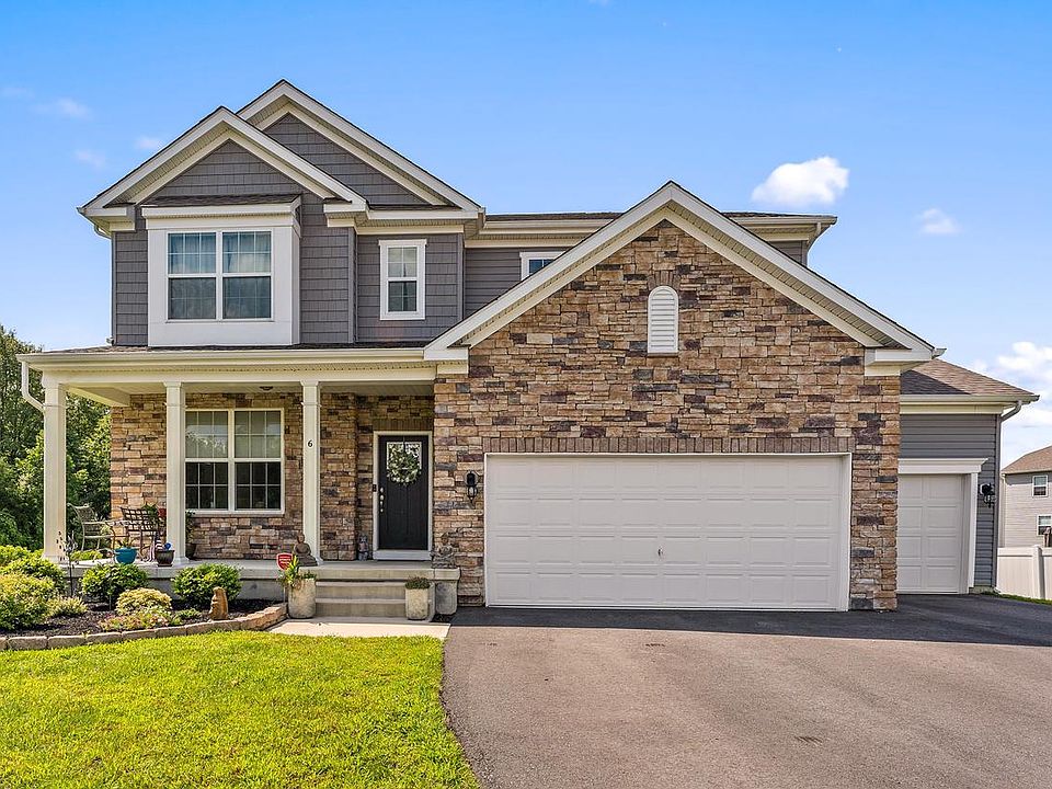 1st image of 6 Stamford Bridge Ct