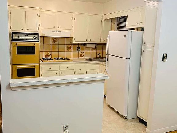 2nd image of 28-16 43rd St #2