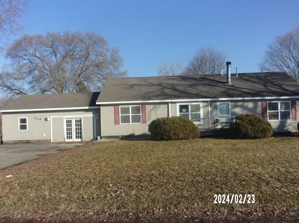 106 W Allen St, Kentland, IN 47951