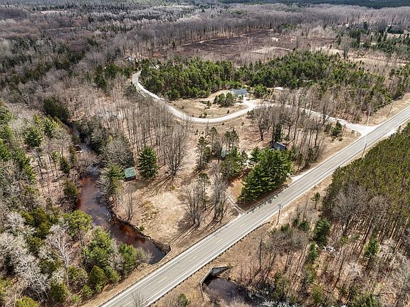 3rd image of Winding Creek Dr