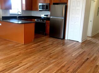 855 E 64th St #1, Chicago, IL 60637