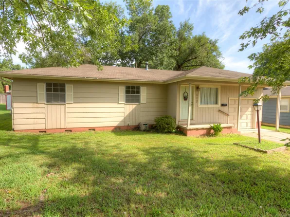 112 W 32nd St S, Sand Springs, OK 74063