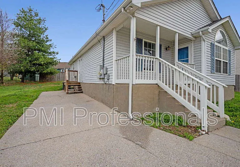 604 Hugh Duffy Cv — Photo 2