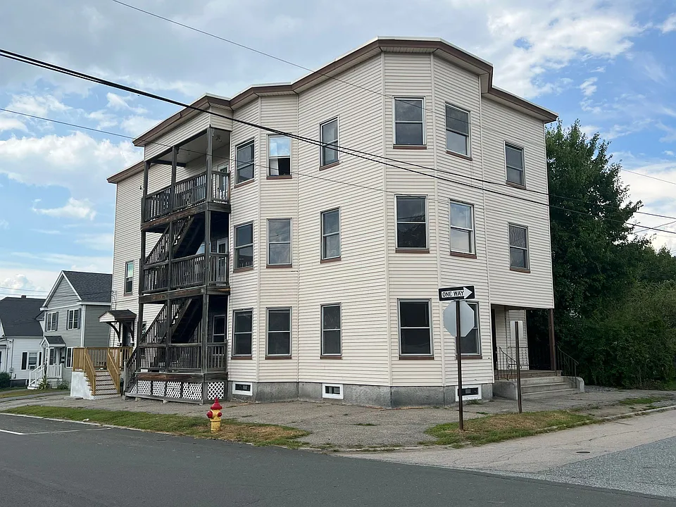 68 Kenney St
