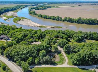27423 Wells Creek Rd, Wamego, KS 66547