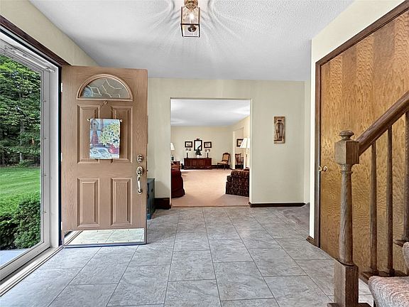 5th image of 12015 Skyview Dr
