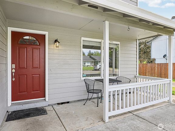 3rd image of 1805 NE 149th Circle