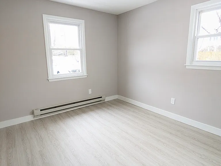 52 Fernwood Ave #1 — Photo 7