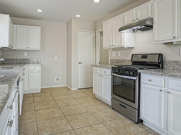 5th image of 4731 Minstrel Dr