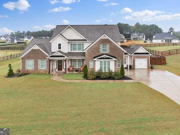 265 Township Dr, Senoia, GA 30276