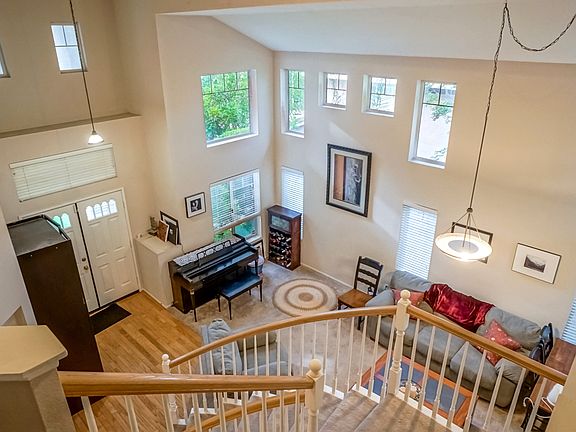 5th image of 30360 Falls Dr