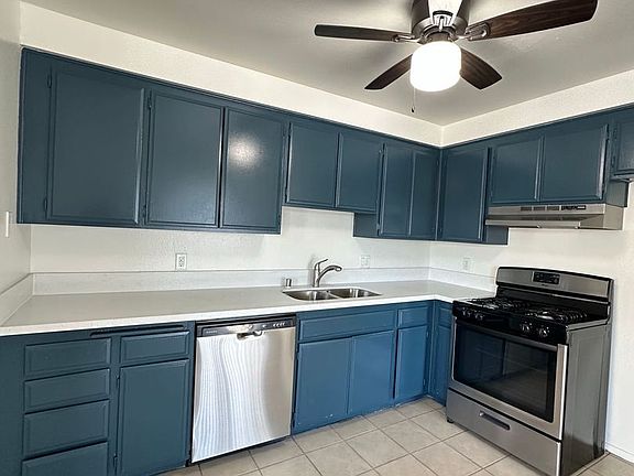 2nd image of 4522 Lakewood Blvd #210