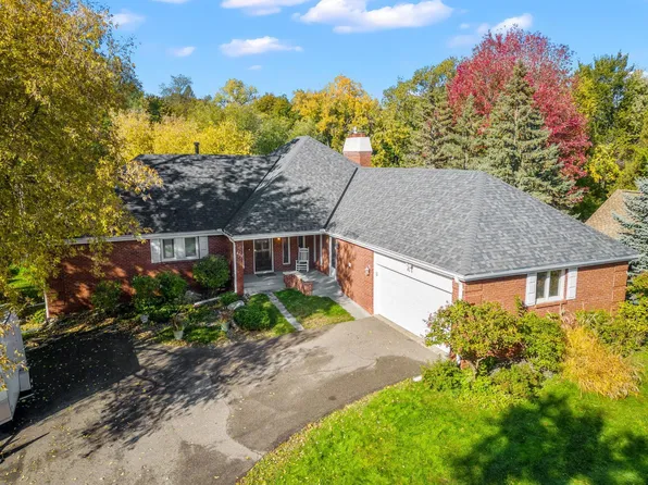 416 Parkview Ter, Golden Valley, MN 55416