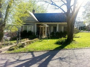 317 Wildwood Dr, Charleston, WV 25302
