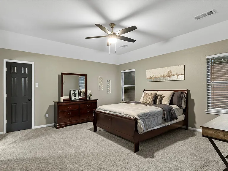 13923 Prospect Point Dr — Photo 34