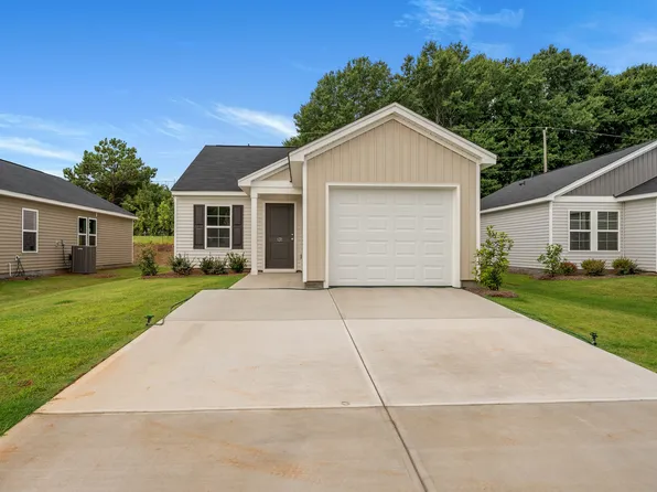 131 Cloverfield Ln, Spartanburg, SC 29303