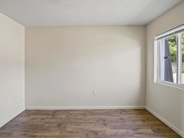 Westport Crossing Apartments — Photo 96