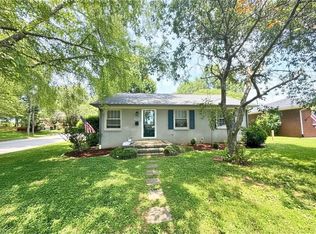 1703 E 24th St, Owensboro, KY 42303