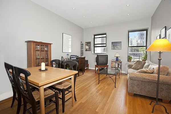 Sold by BLU Real Estate | media 3