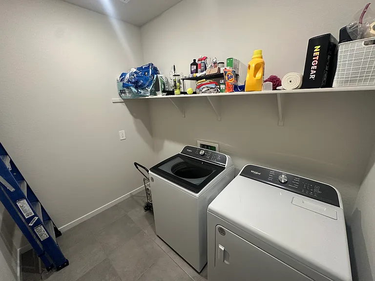 S 71st Dr — Photo 14