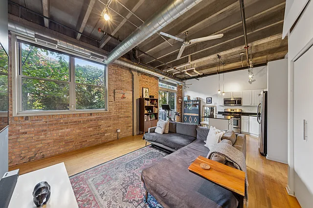 1740 N Maplewood Ave #1222 — Photo 8