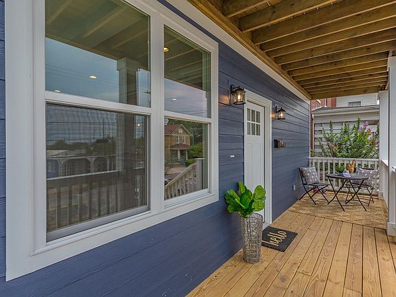 4th image of 1308 W 46th St Lot 30