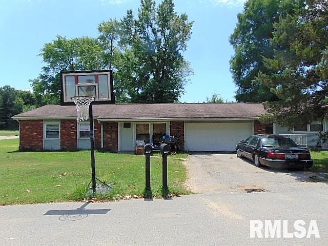 1st image of 3301 W Hawthorne Ct #2