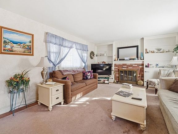 3rd image of 23 Greenhill Ave