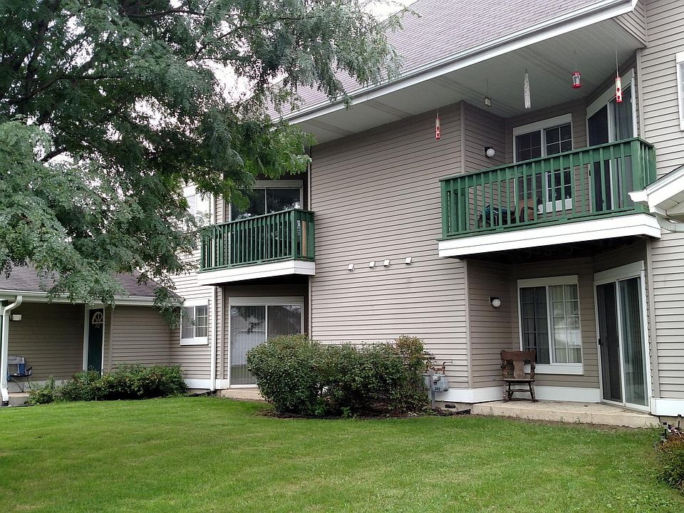Upper unit with balcony