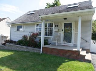 34 Jacklin Ct, Clifton, NJ 07012