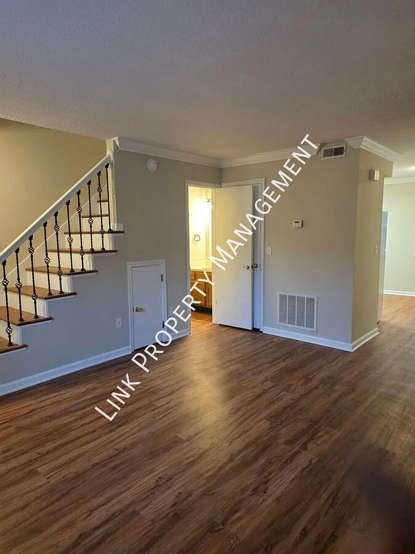 5364 Haisten Court — Photo 2