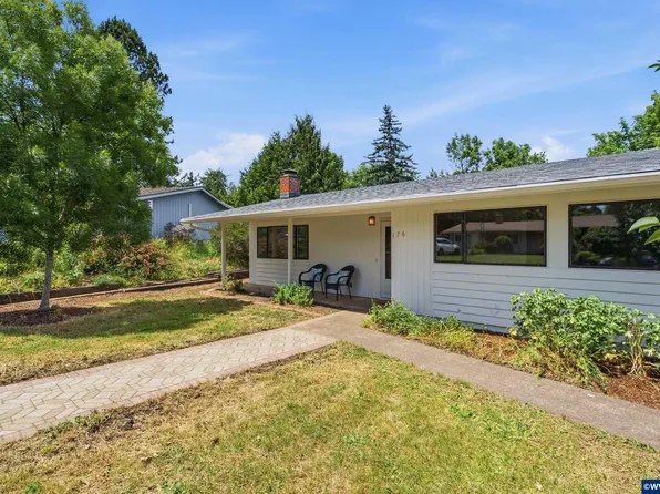 176 NE Azalea Dr, Corvallis, OR 97330