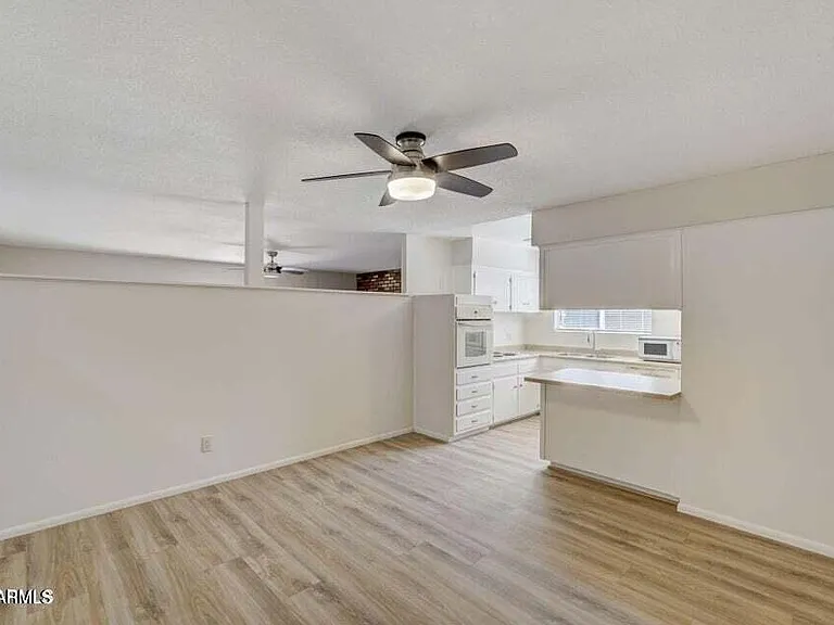 6310 W Berridge Ln — Photo 3