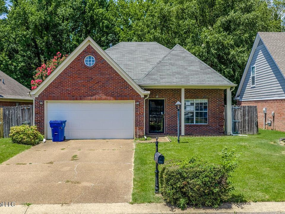 1st image of 7249 Lucia Ln