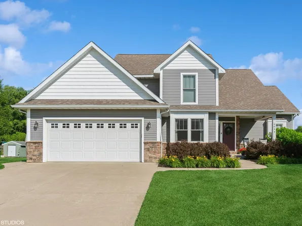 6044 Wabash Ln, Stevensville, MI 49127