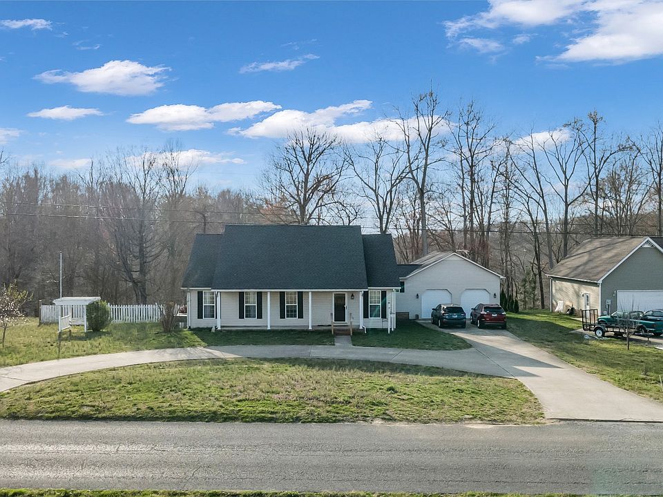 1st image of 672 Old Snow Hill Rd